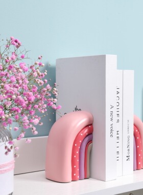 轻奢创意彩虹书挡书立摆件