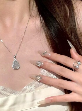 葫芦吊坠项链女轻奢小众新款爆款锁骨链送礼物项链