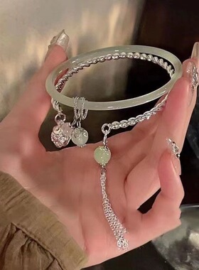 新中式古风国潮铃铛韩系手链女轻奢小众编织精致手镯配饰流苏