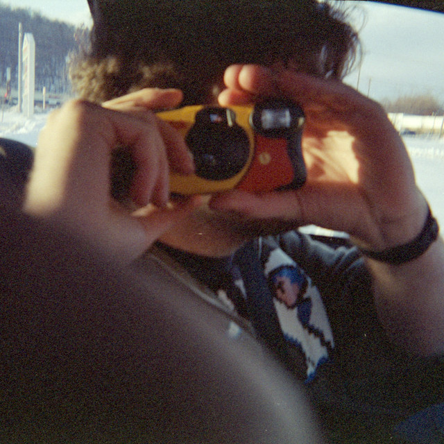 Kodak disposable film camera with flash color Kodak disposable film camera with flash color