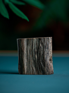 越南芽庄白奇楠沉香随形手把件