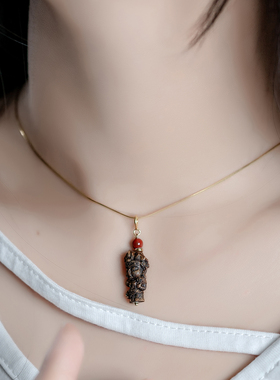 沉水级白奇楠沉香吊坠女小众设计