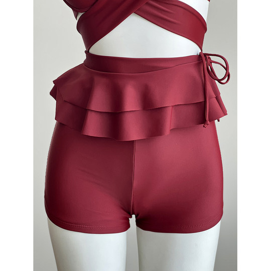 Hochwertiges, dreiteiliges Bikini-Badeanzug-Set für den heißen Urlaub