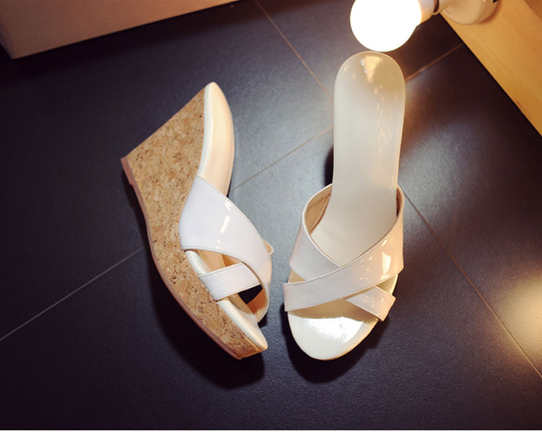 拖鞋女夏坡跟高跟鱼嘴2016新款松糕厚底凉拖鞋大码41-44小码30-33 - 图1