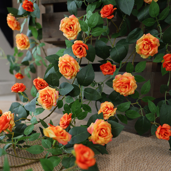 Simulated Sweetheart Diamond Star and Moon Pastoral Rose Rattan