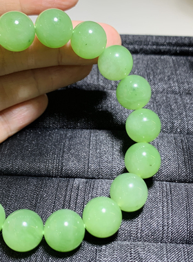 碧玉手串卡12mm乌兰海料 极少黑点的大珠子 颗颗完美无裂，