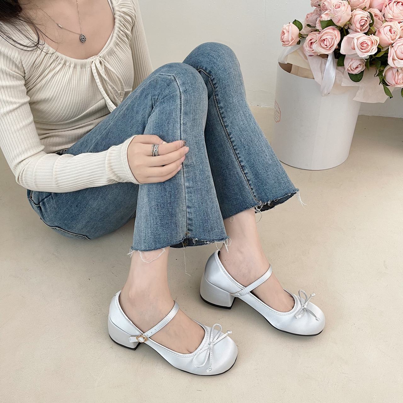 浅口芭蕾单鞋女蝴蝶结一字扣2025年春秋新款粗跟厚底舞蹈玛丽珍鞋 - 图3