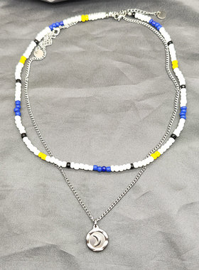 Billkin蓝白黑黄色米珠半月项链