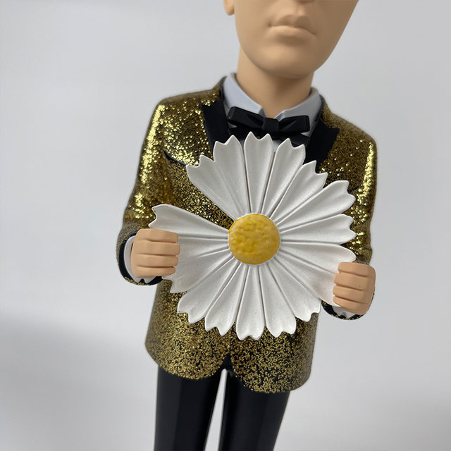 Hand-made figure model of trendy brand G-Dragon G-Dragon