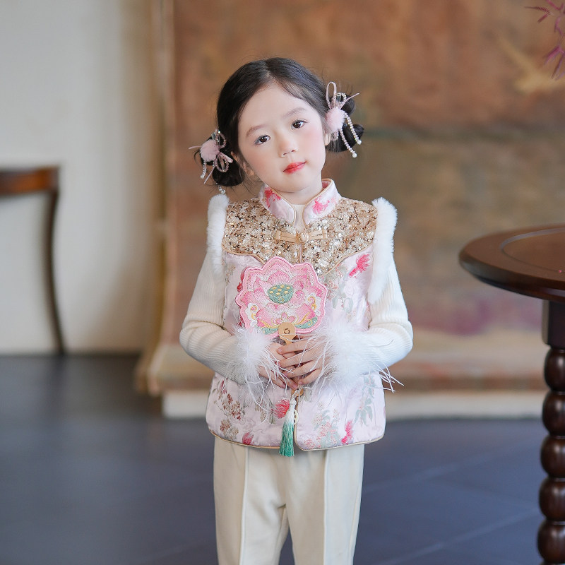 女童套装冬装2025新款拜年服汉服马甲提花丝绒盘扣上衣儿童新中式,淘宝优惠券,粉丝福利购,淘宝优惠卷