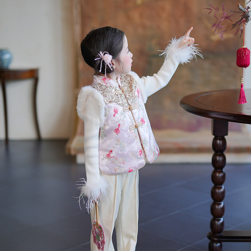 女童套装冬装2025新款拜年服汉服马甲提花丝绒盘扣上衣儿童新中式,淘宝优惠券,粉丝福利购,淘宝优惠卷