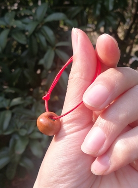 天然桃核手工雕刻宝宝满月红绳