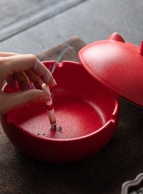 创意现代简约百搭招财猫烟灰缸摆件带盖防灰飞陶瓷办公室客厅装饰