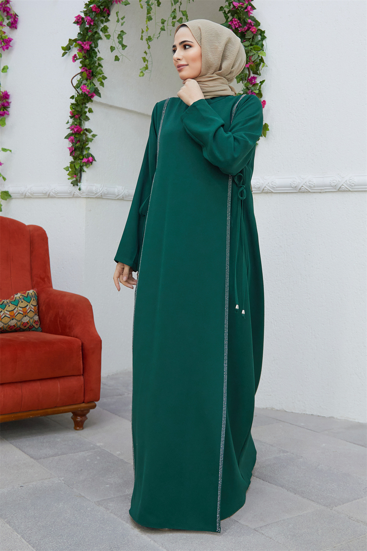 中东迪拜裙阿拉伯沙特回族长袍烫钻束腰连衣裙女 girdling robe-图2
