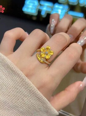 金色饰品拉丝镶钻山茶花戒指女小众设计结婚三金首饰