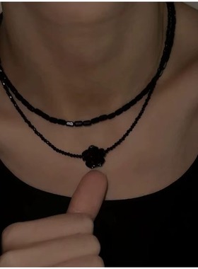 黑玫瑰花项链女2025新款双层锁骨链暗黑系项链颈带黑色轻奢高级