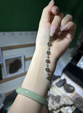 捷克玻璃陨石手链一条