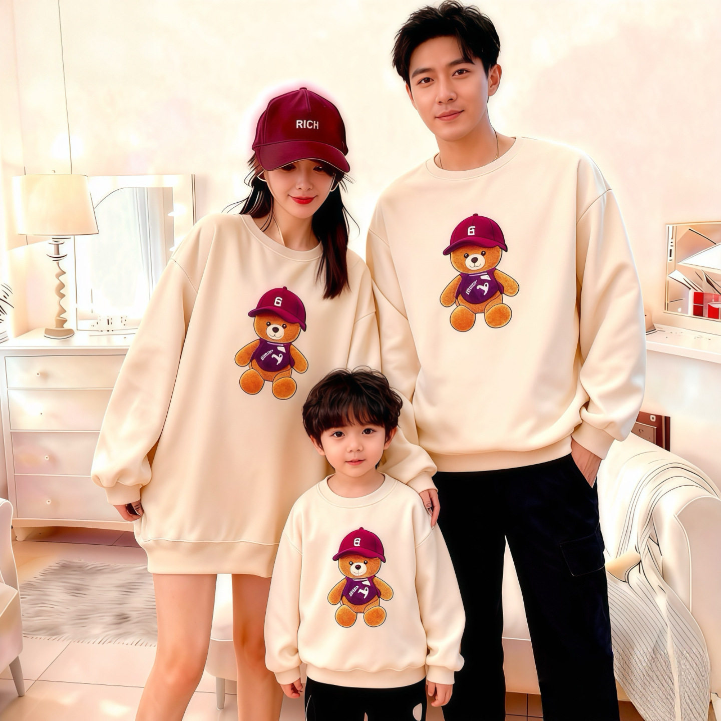 新款亲子装秋冬新款一家三口四口母子母女家庭装2025小熊圆领卫衣,淘宝优惠券,粉丝福利购,淘宝优惠卷