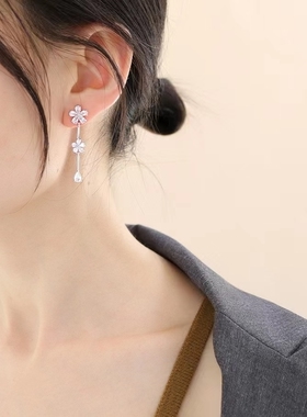 925银针天然锆石女设计感耳钉