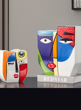 高级感毕加索人脸陶瓷扁花器