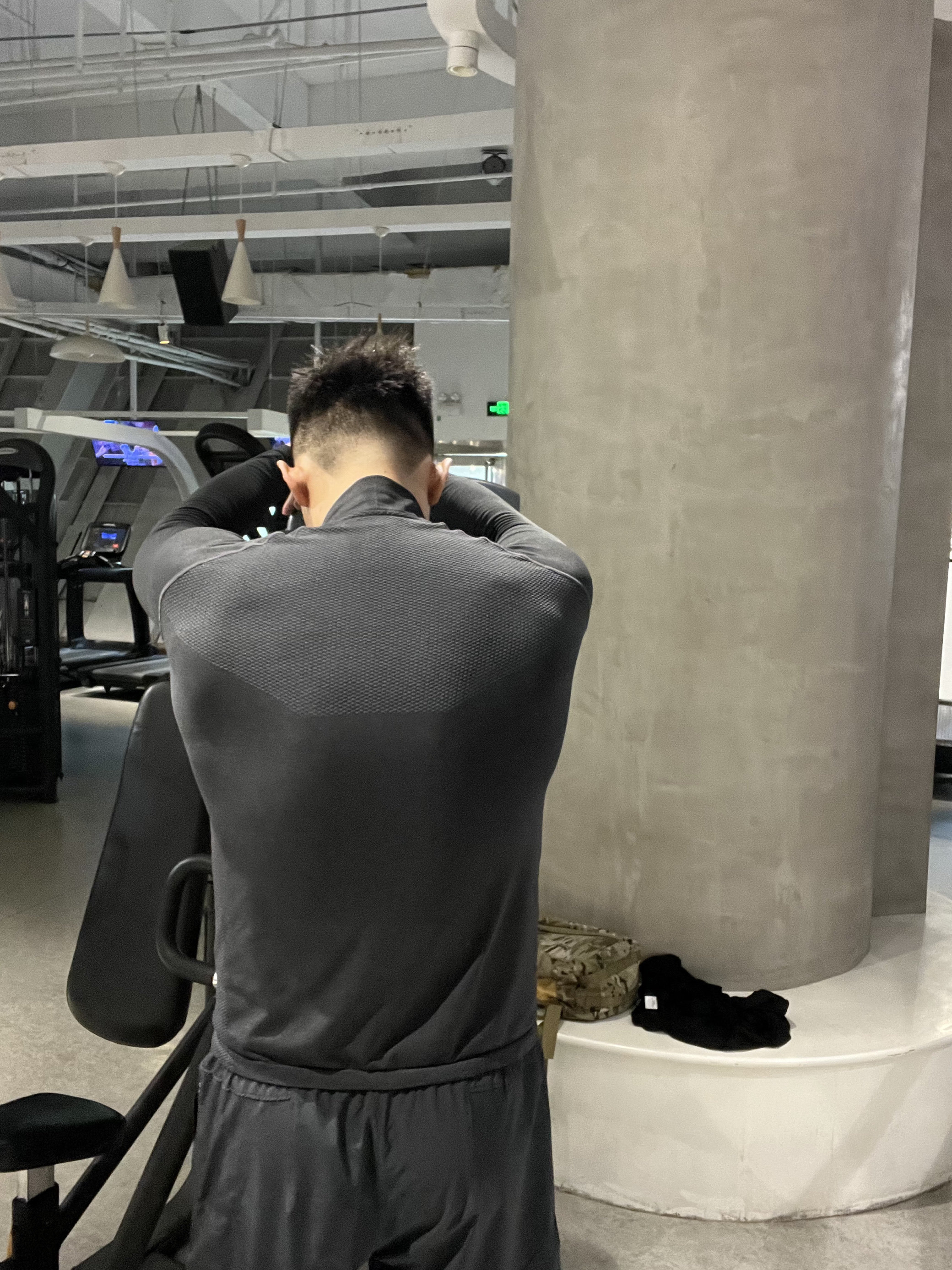 【卡秋山】黑豹mvt拉链高领运动长袖无缝提花显大速干透气弹力衣,淘宝优惠券,粉丝福利购,淘宝优惠卷