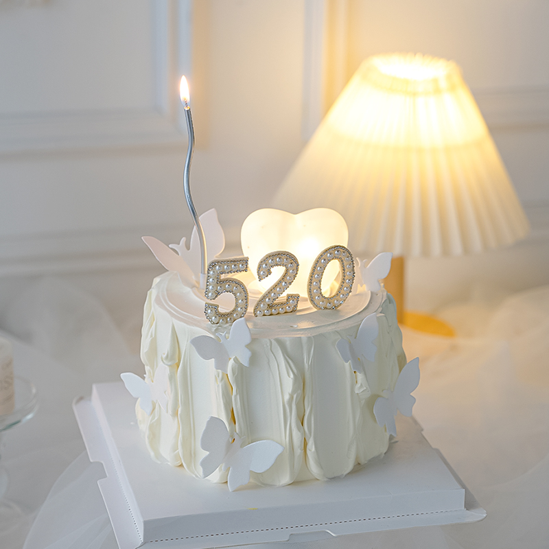 网红520情人节唯美浪漫蛋糕装饰摆件发光爱心灯摆件蝴蝶珍珠插件