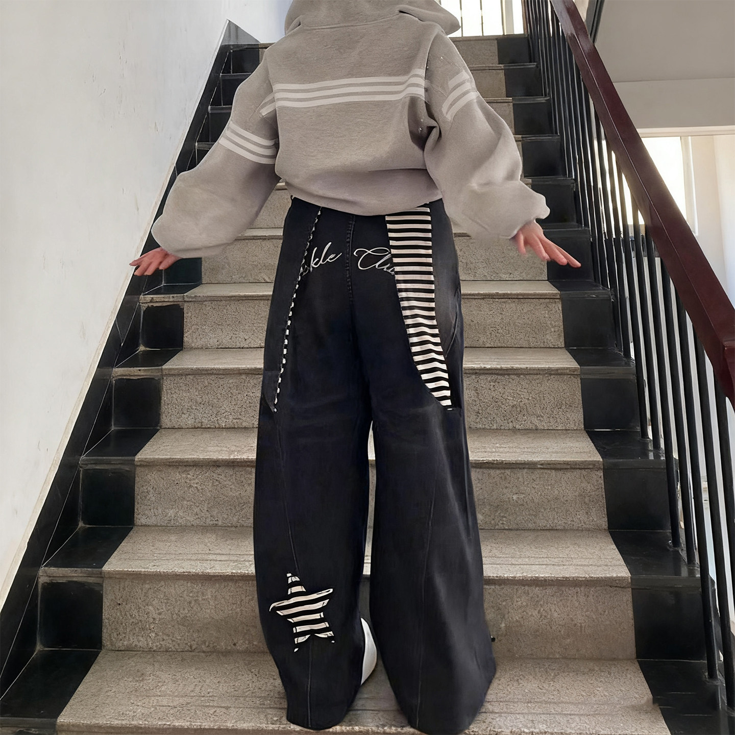 特大码女装梨型身材复古星星刺绣牛仔裤女胖mm高腰显瘦阔腿长裤潮,淘宝优惠券,粉丝福利购,淘宝优惠卷