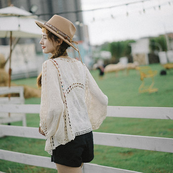 Dream Horse ດູໃບໄມ້ລົ່ນ Sunscreen Cardigan Bohemian Hollow Jacket ບາງ Resort Style Bat Sleeve Loose Top