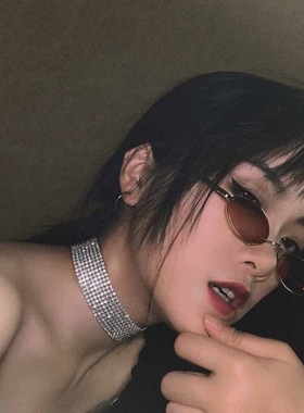 红色窄框小框嘻哈金丝椭圆墨镜女