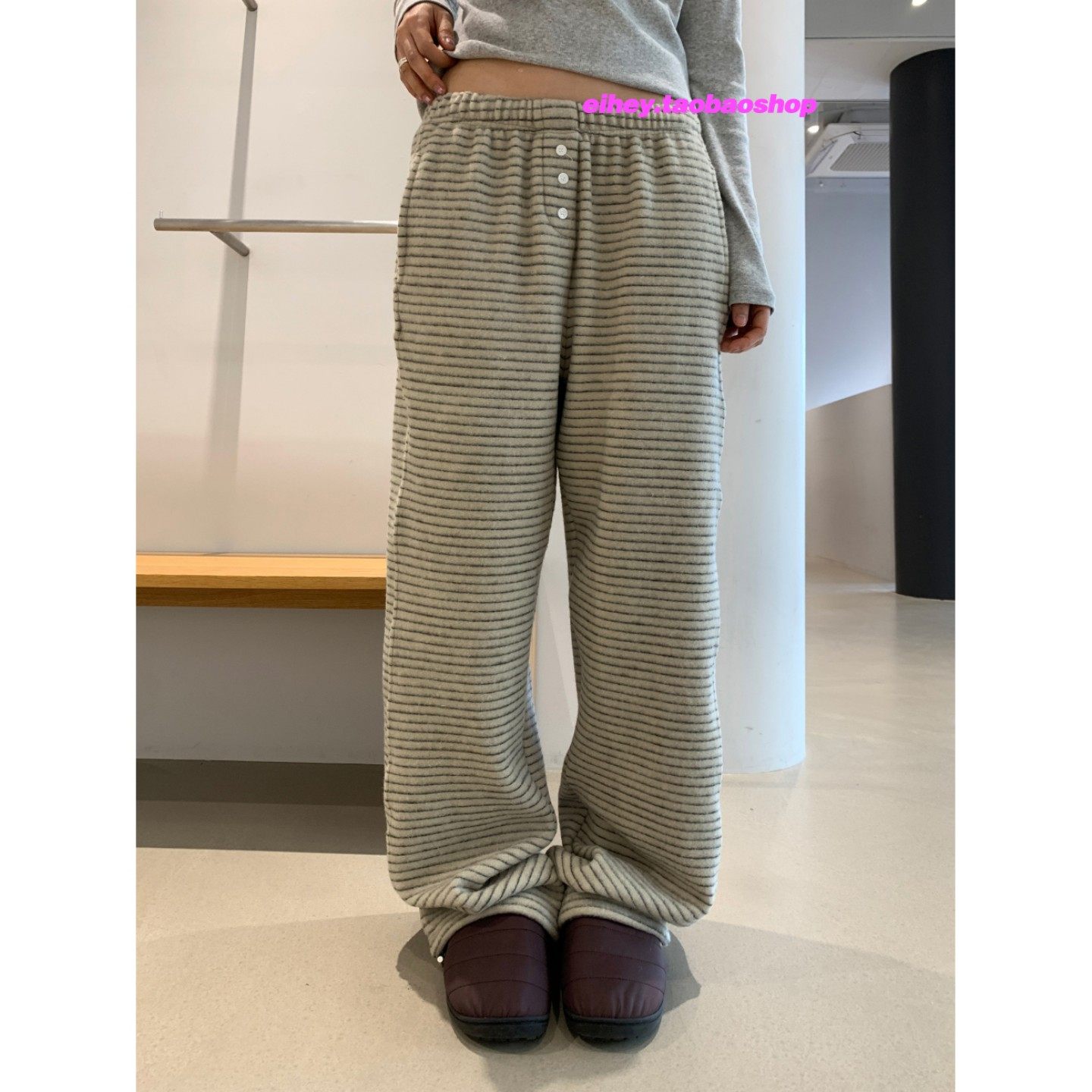 eihey诶嘿秋冬新款松紧腰纽扣设计简约条纹长裤女直筒宽松休闲裤,淘宝优惠券,粉丝福利购,淘宝优惠卷