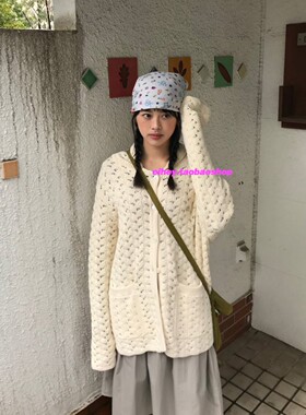 eihey诶嘿26秋季复古蕾丝花纹双面三角头巾卡通方巾头围巾配饰女