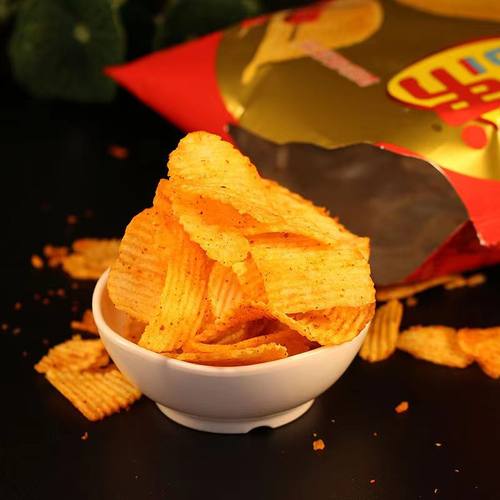 云南子弟薯片土豆片30g袋装多口味混合装小吃麻辣特产零食大礼包 - 图1