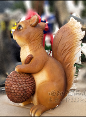 仿真彩绘公园景区卡通小松鼠摆件