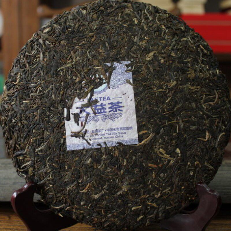 大益普洱茶2012年龙印201批生茶云南普洱茶西双版纳勐海茶厂357g