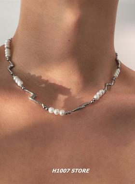 绝了 异形闪电钛钢拼接珍珠男项链嘻哈风小众设计女高级感锁骨链