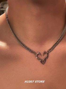 爱心火焰男项链甜酷风少女锁骨链小众设计感钛钢夸张朋克y2k颈链