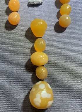 精品鸡油黄十八子手持，对孔尺寸0.9