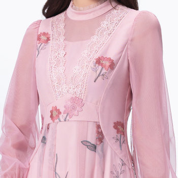 SUSSI/Antique 23 Autumn Pink Vertical Mesh Embroidered High Waist Age-Reduction Dress for Women