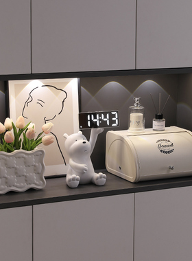 暴力熊时钟摆件高颜值家居饰品