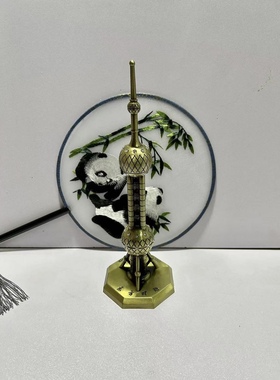 上海旅游纪念品东方明珠金属建筑模型合金摆件装饰创意礼品。