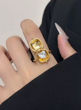 小众设计师款金属盒子爱心宝石戒指女轻奢高级感独特几何方形指环