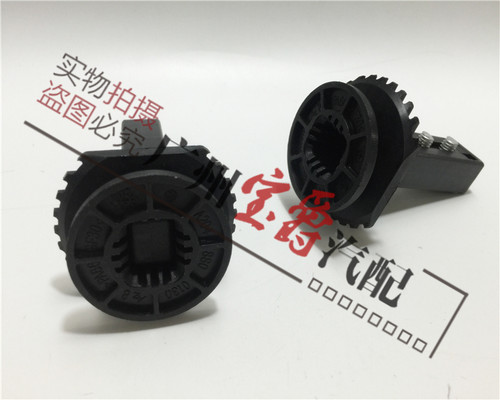 适用于奔驰W218前杠CLS250前保险杠CLS300固定CLS350支架CLS500 - 图0