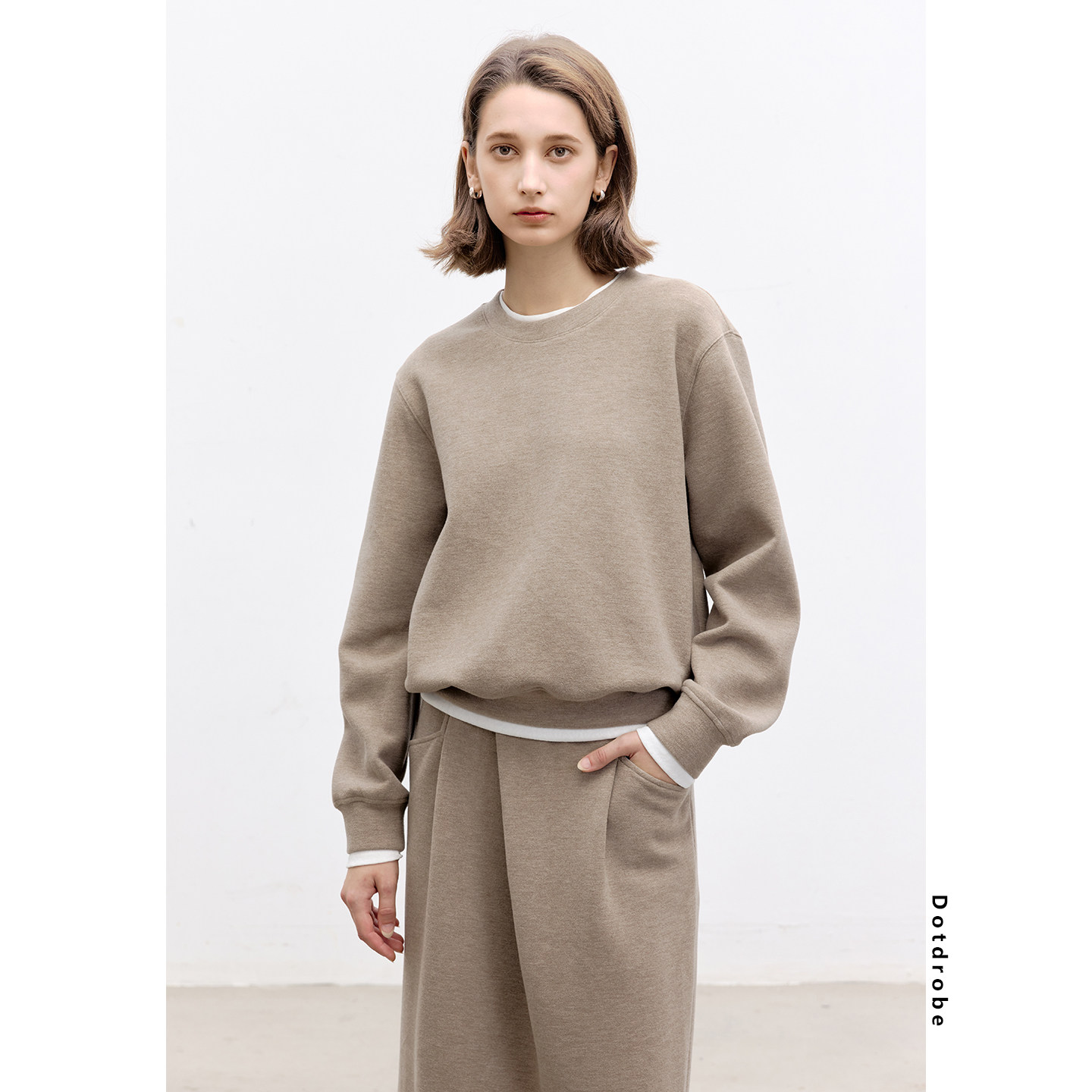 Dotdrobe多着 空气层羊毛混纺糯弹面料 假两件卫衣+卫裙女秋冬,淘宝优惠券,粉丝福利购,淘宝优惠卷