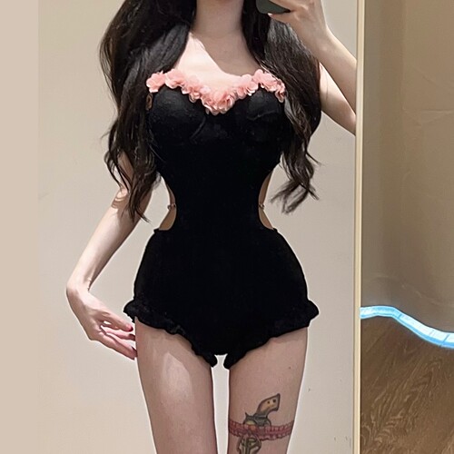 世可儿纯欲花朵高级连体泳衣女黑色性感镂空温泉钢托聚拢显瘦泳衣 - 图3