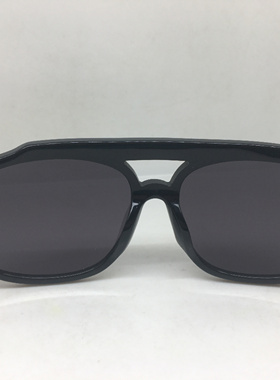 黑色板材框飞行员款太阳眼镜墨镜男