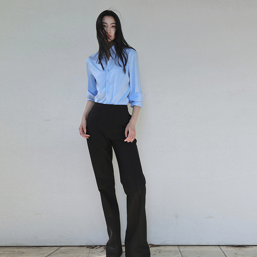 2025LISAYU浅蓝防皱衬衣黑色西裤白色免烫衬衣直筒西裤两件套装 - 图2