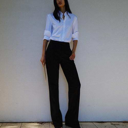 2025LISAYU浅蓝防皱衬衣黑色西裤白色免烫衬衣直筒西裤两件套装 - 图3