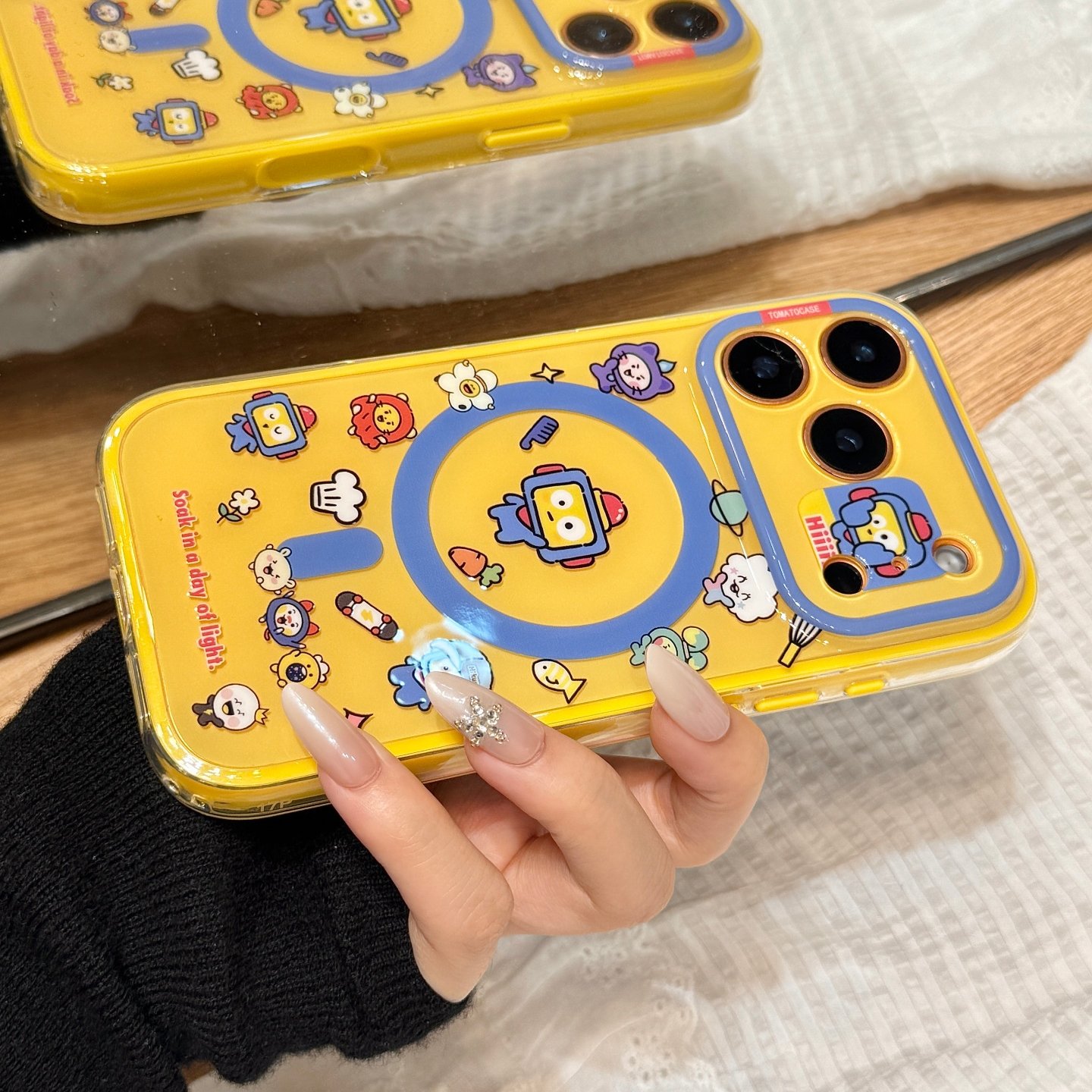 软萌可爱卡通动漫机器人电视机磁吸支架适用于iphone17promax苹果14手机壳15新款16pro女13二合一17pm防摔套,淘宝优惠券,粉丝福利购,淘宝优惠卷