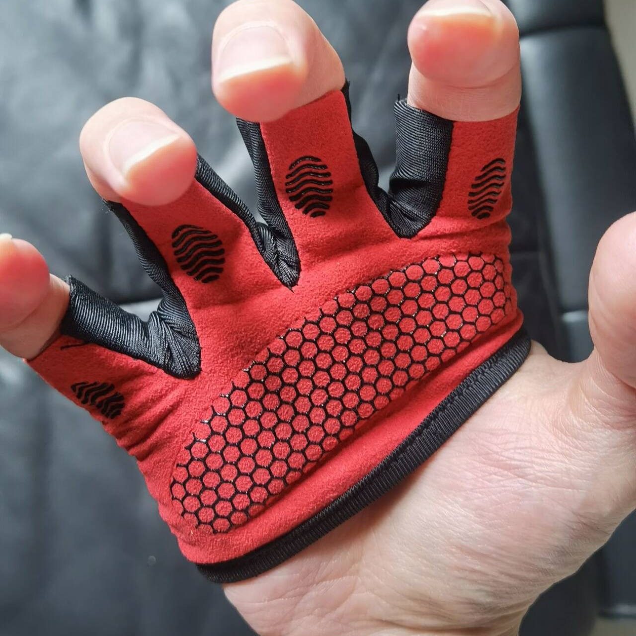 2025夏季新款健身手套男撸铁单杠护手女瑜伽训练防起手茧运动护掌,淘宝优惠券,粉丝福利购,淘宝优惠卷