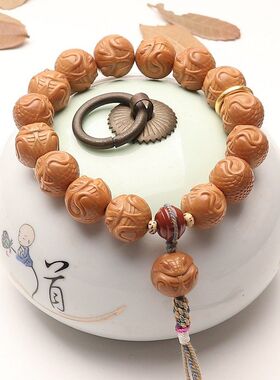 猴头核桃手工雕刻动物生肖本命年巳蛇灵蛇赐福吊坠流苏男文玩单圈